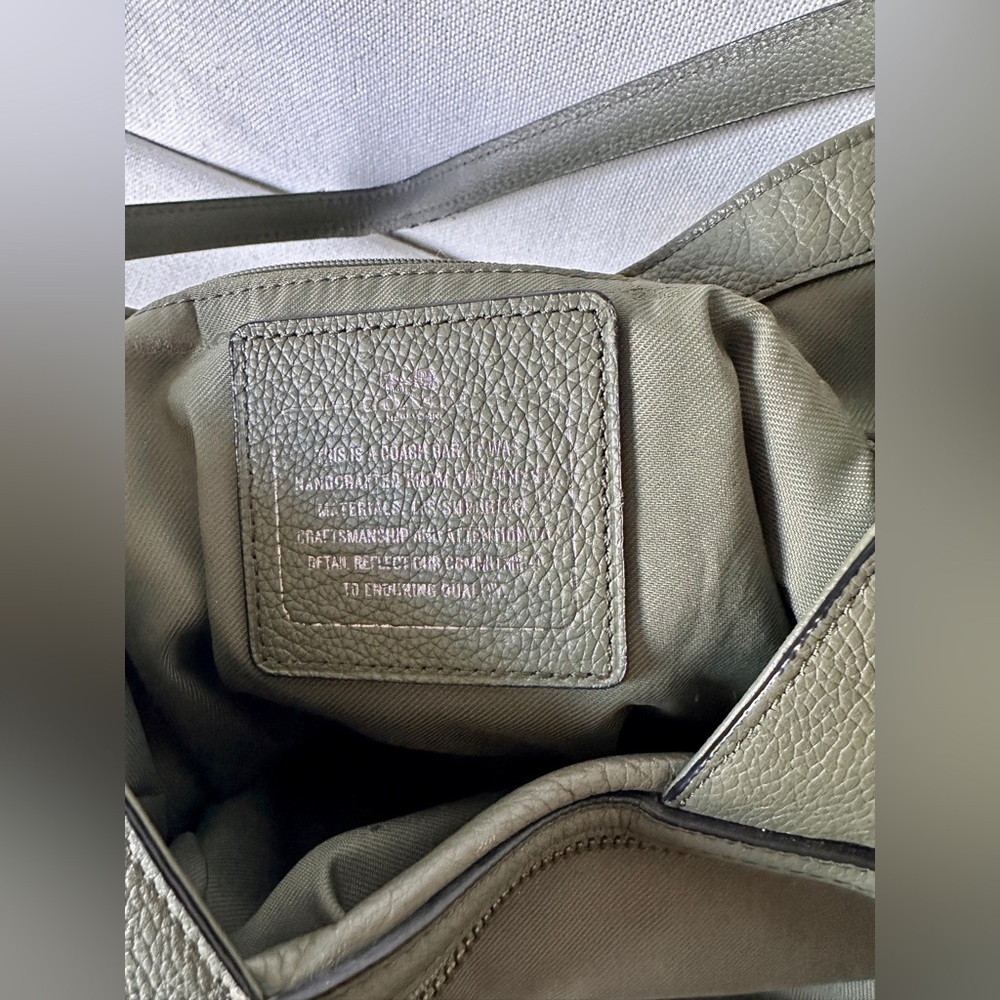 COACH Edie 31 Jumbo Whiplash Pebbled Leather Turnlock Surplus Green Shoulder Bag - Picture 15 of 16